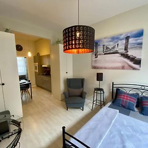 Petit Appartement Jourdan Eu